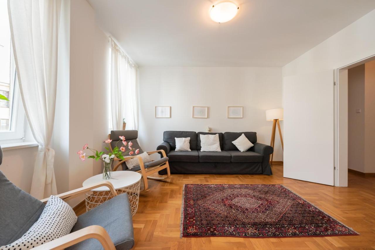 New Town Spacious Apartment Warsaw Ngoại thất bức ảnh