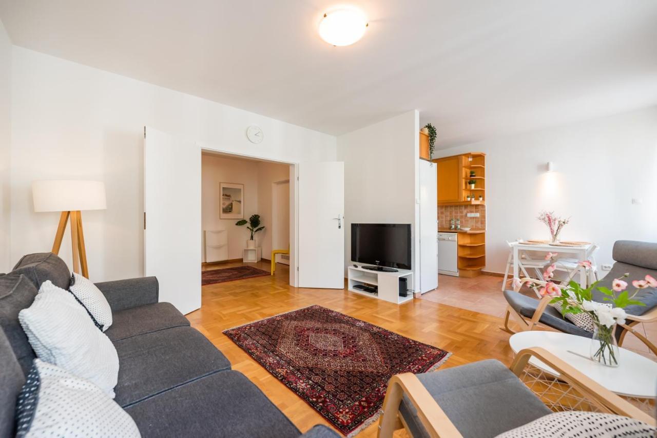 New Town Spacious Apartment Warsaw Ngoại thất bức ảnh