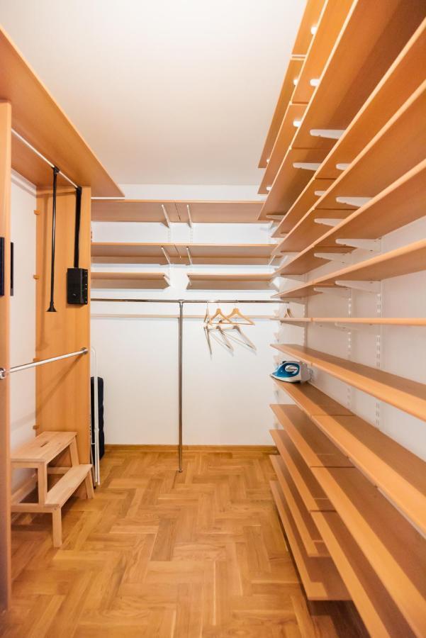 New Town Spacious Apartment Warsaw Ngoại thất bức ảnh