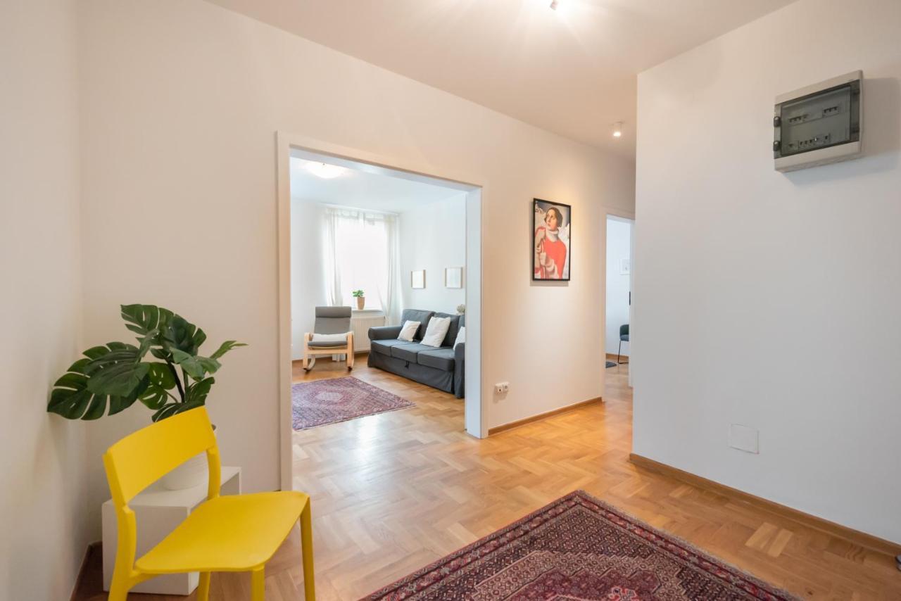 New Town Spacious Apartment Warsaw Ngoại thất bức ảnh